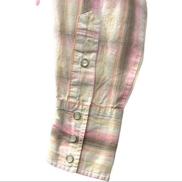 Country Royalty Snap front embroidered with rhinestones cotton shirt Medium - Picture 7 of 9